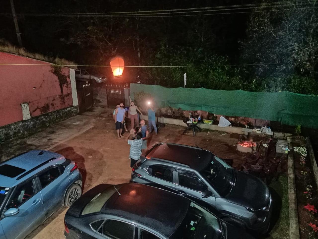 Eshwarkrupa Homestay Madikeri Buitenkant foto